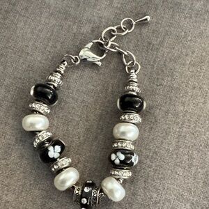 Elegant Black and Silver Beaded Bracelet